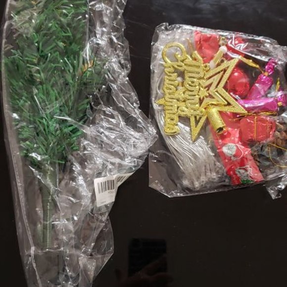 NEW 20 Inch Mini Artificial Tabletop Christmas Tree - Picture 9 of 10